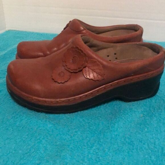 Klogs   - Picture 3 of 8